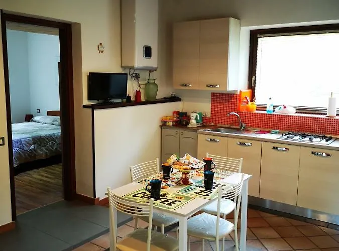 I Tre Abeti - House Bed & Breakfast Vezzano Ligure
